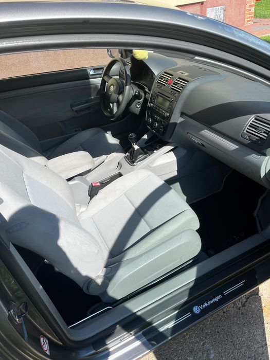 Volkswagen Golf 5 2.0tdi