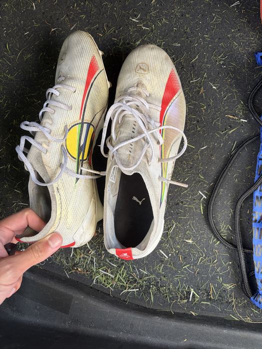 Puma boots good condition