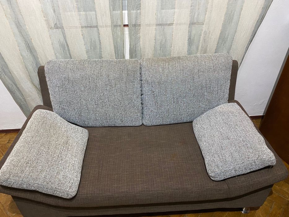 Sofás com muito pouco uso