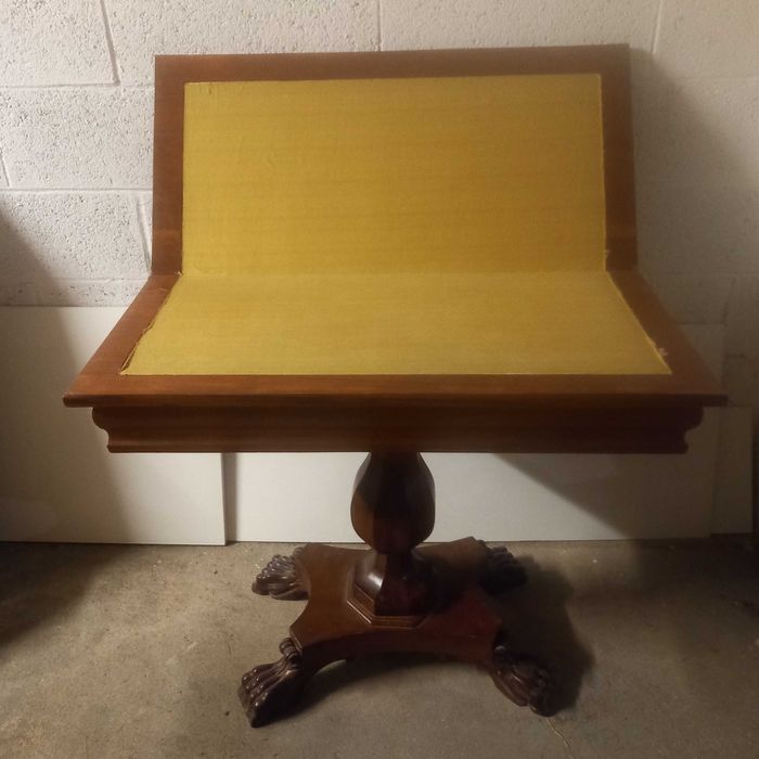 Oportunidade baixa de preços Moveis antigos mesas de jogo