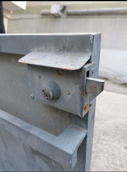 Portão de correr em ferro