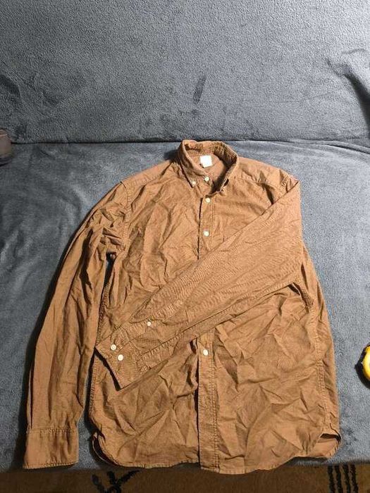 Brązowa męska koszula z długim rękawem