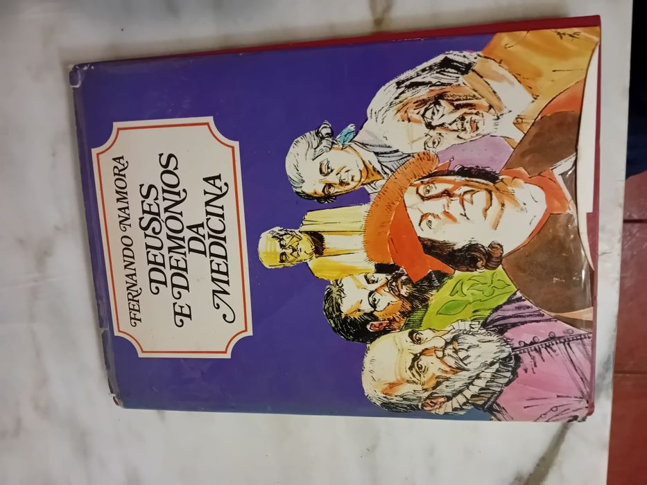 Livro Deuses e Demónios da Medicina
