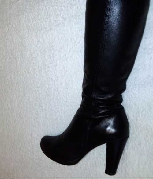 Демисезонные сапоги.