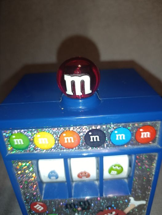 M&M's Slot Machine