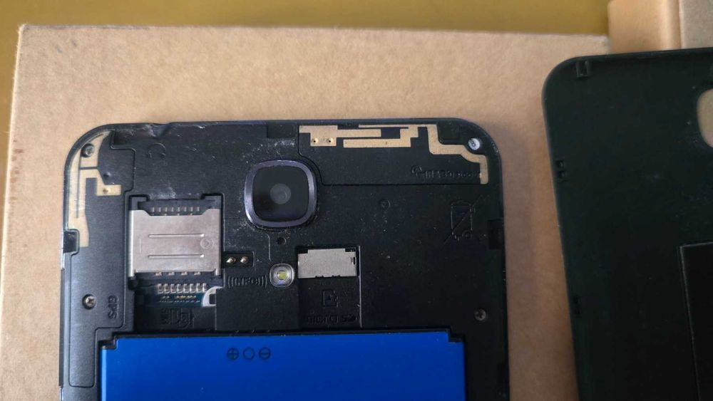 Смартфон телефон UMI Cross C1 6.44" Full HD 2/32Gb MTK6589T