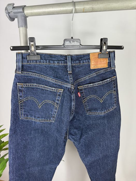 granatowe kultowe spodnie jeansowe Levi’s 501 Original W26L30