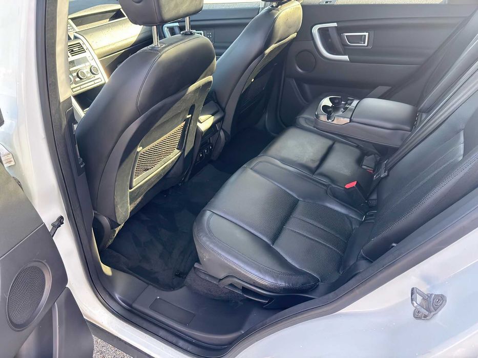 Land Rover Discovery Sport      2016