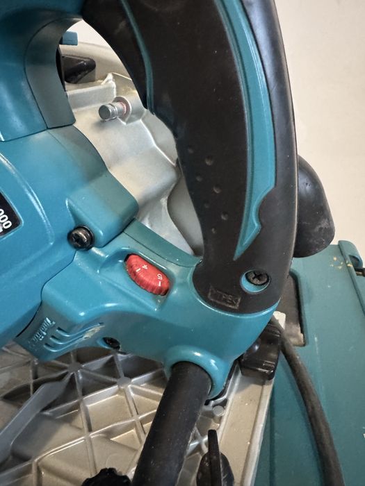 Piła Makita SP6000