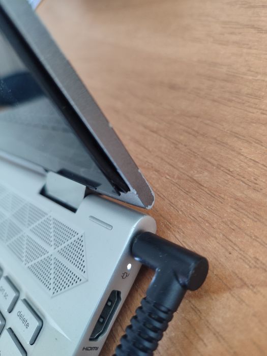 HP Pavilion x360|8/256|i5-8265u| !!! Є нюанс