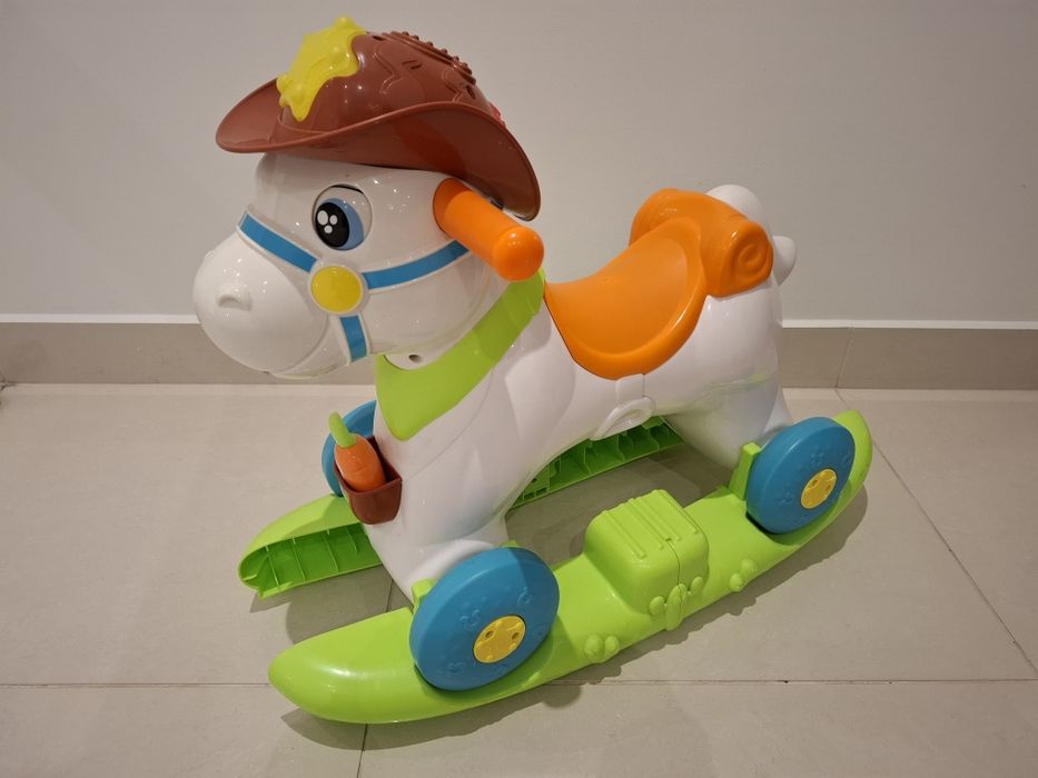 Chicco Baby Rodeo konik interaktywny jeździk bujaczek bujak 3W1