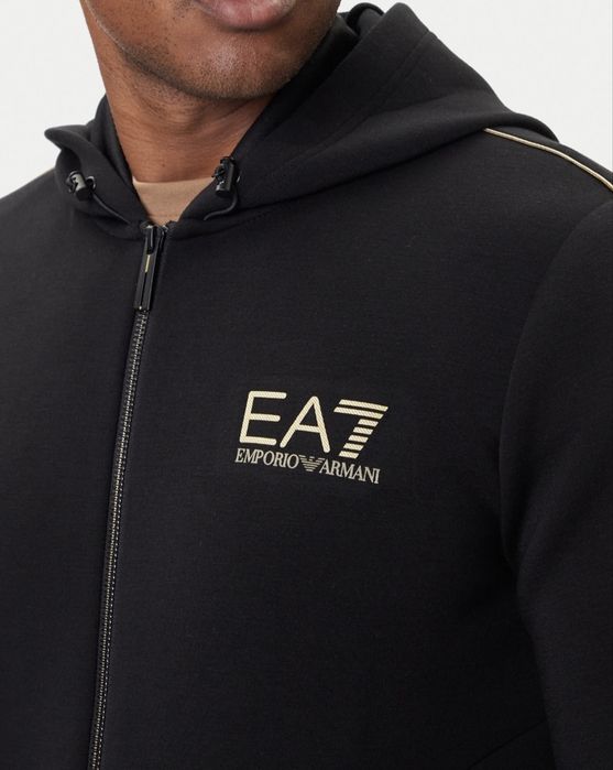 Костюм Armani  EA7 новий оригінал, L