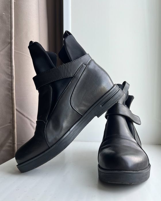 Весняні ботинки жіночі