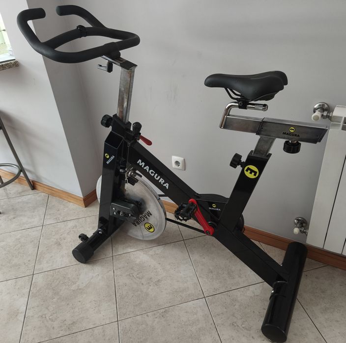 Bicicleta de Spinning - MAGURA - Excelente Estado o