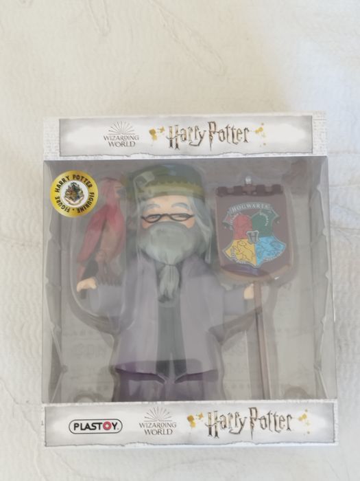 Miniaturas colecionáveis ​​da Plastoy representando Albus Dumbledore e