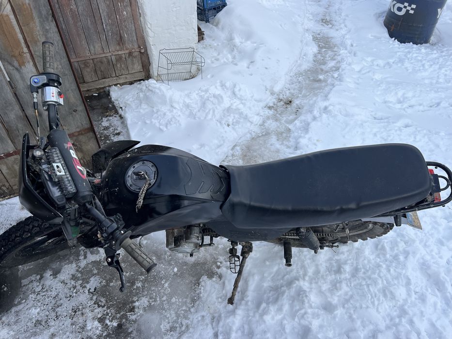 Продаєця вайпер 150