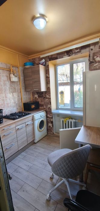 Сдам 2 х ком. Квартира  Лоцманский узвіз 14