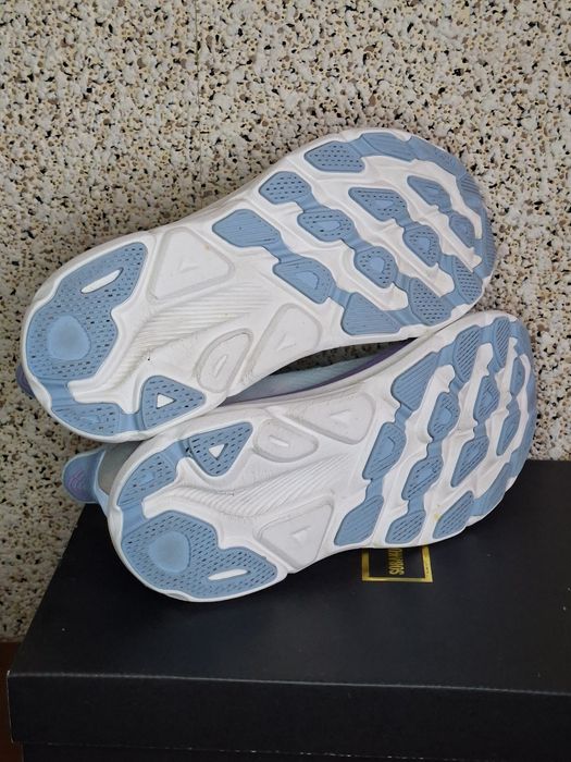 Кроссовки Hoka One One Clifton9 .