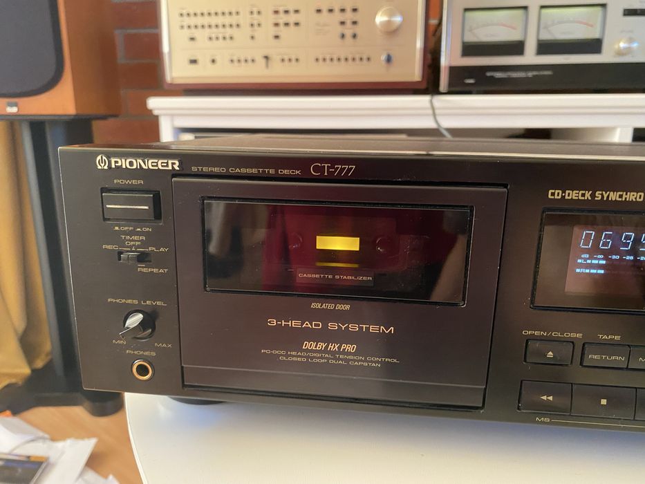 Magnetofon Pioneer CT-777  świetny stan