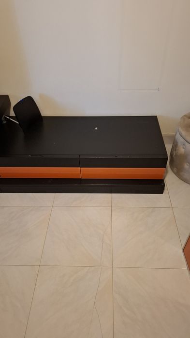 Mobília de sala LA SENIA em óptimas condições