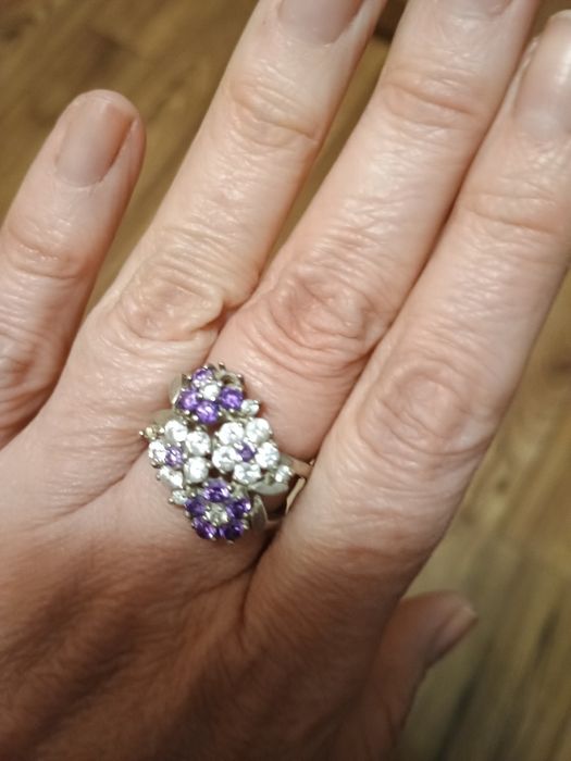 Срібна каблучка, р. 18,5