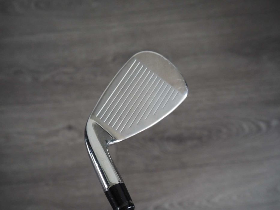 Kij do golfa Wilson Staff D300 Iron P Pitching Wedge Regular