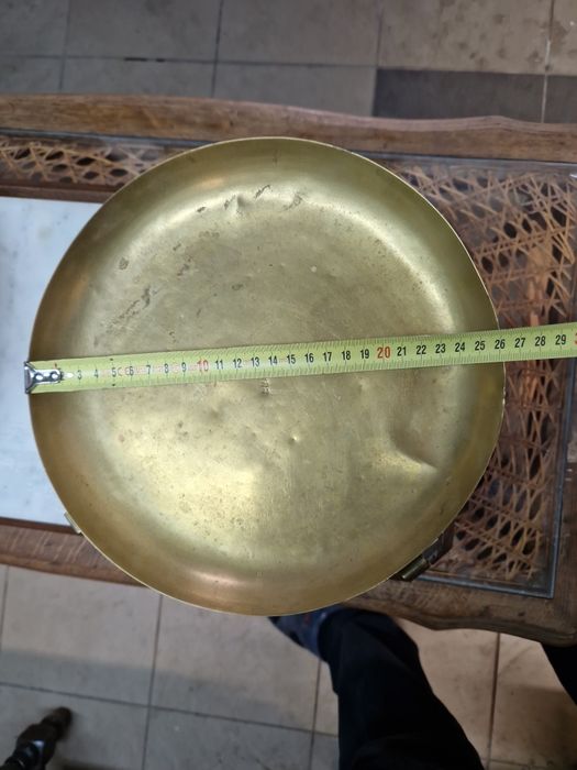 Zabytkowa waga szalkowa – marmur, mosiądz – Genewa – ok. 1883 r.