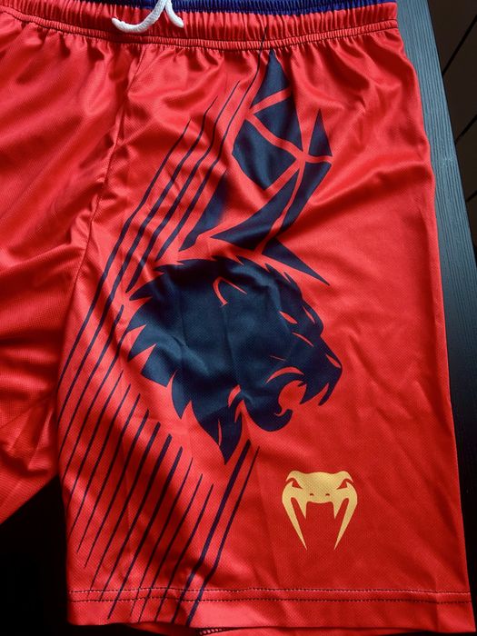 Шорты UFC размера M