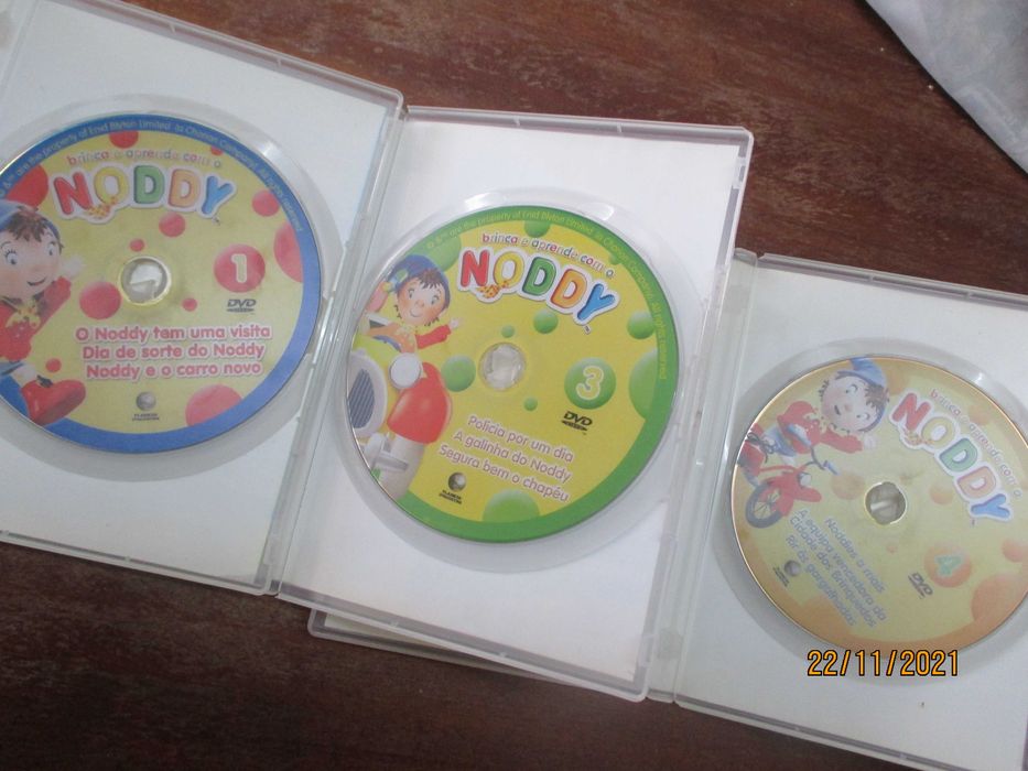 3 dvd's e 1 cd rom do Noddy