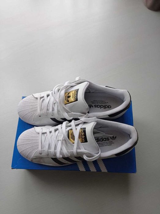Кросівки чоловічі Adidas Superstar white EG4958