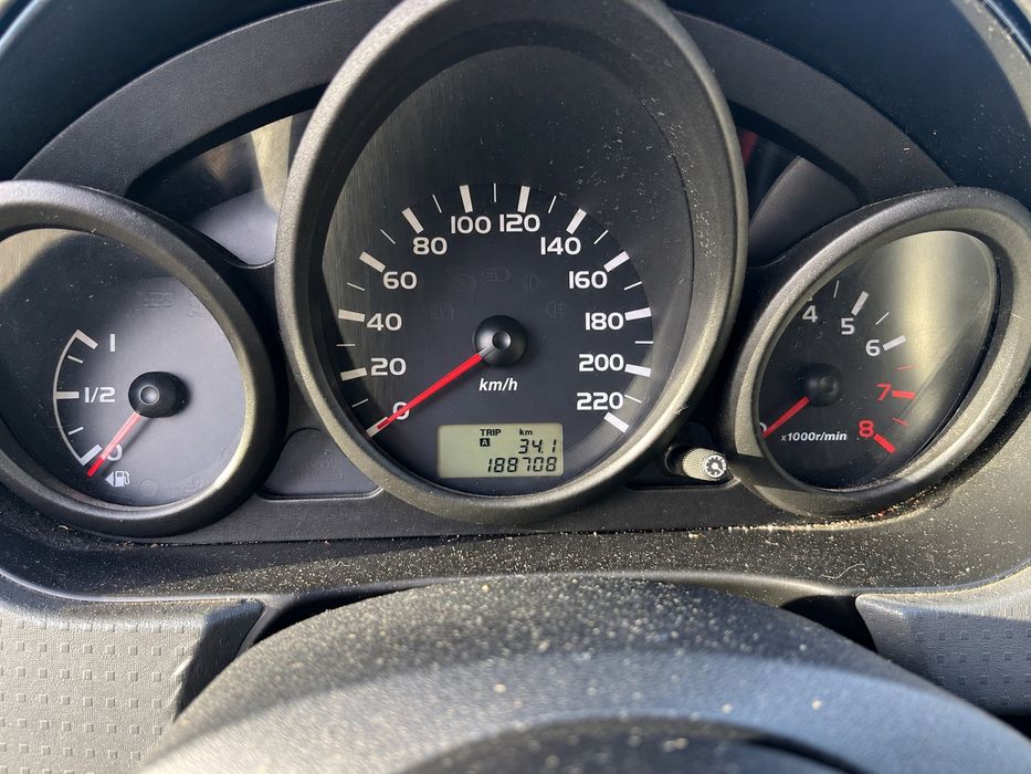 Mitsubishi Colt 1.1 — photo 5