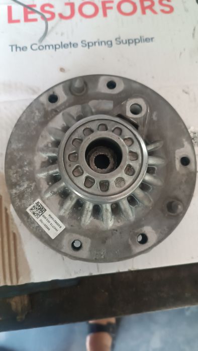 Опора переднього амортизатора BMW