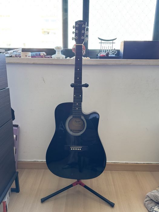 Guitarra Eletroacústica Squier SA-105CE (by Fender) – Como Nova!