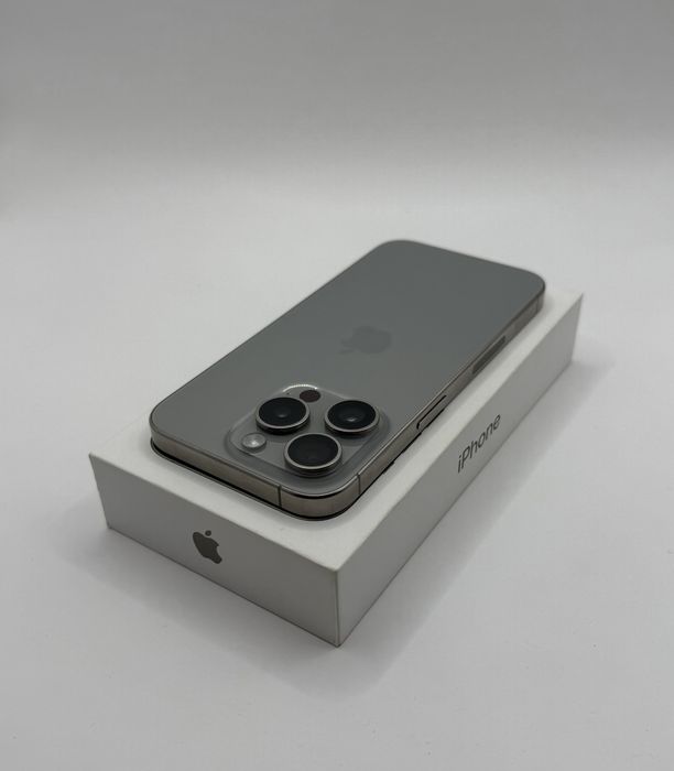 iPhone 15 Pro 128GB Natural Titanium | Bardzo dobry stan | eSIM