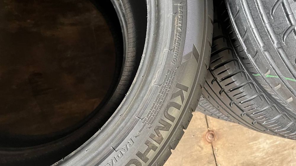 Пара 225 45 17 94W Kumho Ecsta HS52