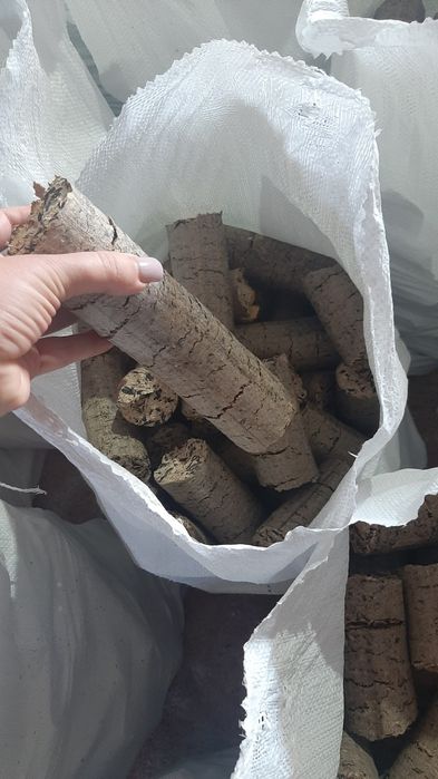 Продаж паливного  брикета з деревини