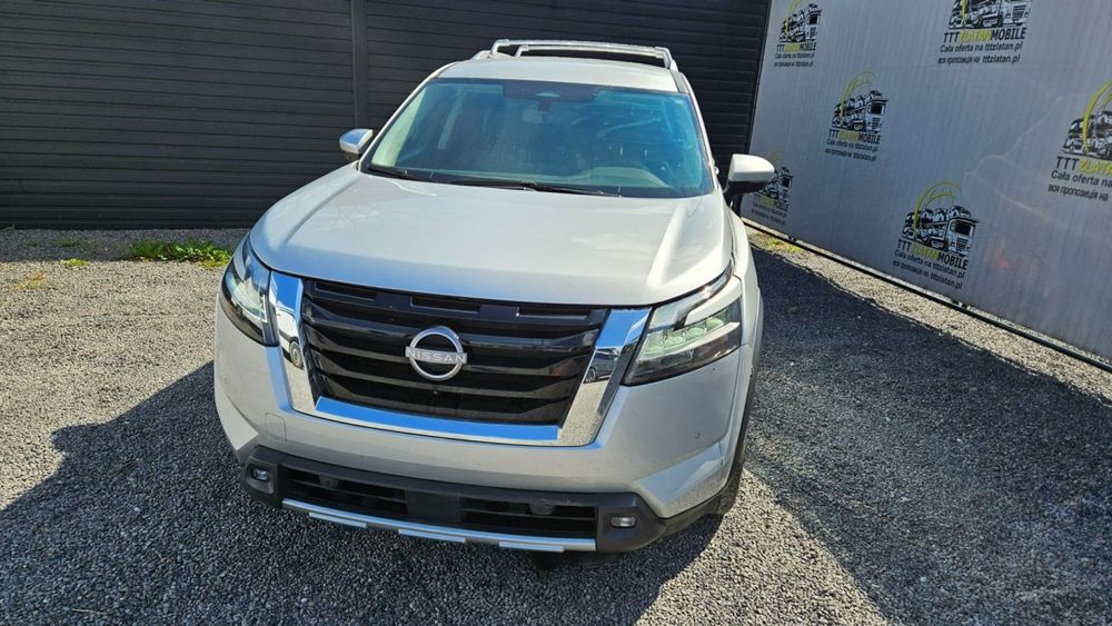 Nissan Pathfinder Nissan Pathfinder 4 x 4