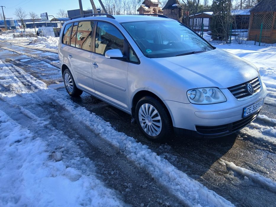 Продам VoIkswagen Tauran. 1 6 Бензин.