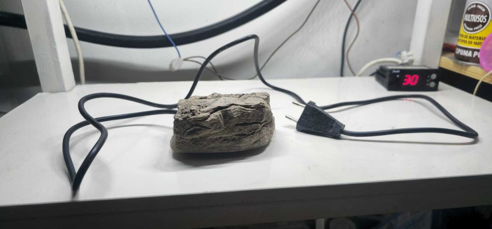 Rocha termica de aquecimento para terrario/repteis