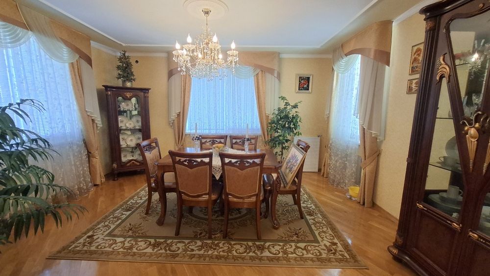 4 Кімната Квартира В Дрогобичі