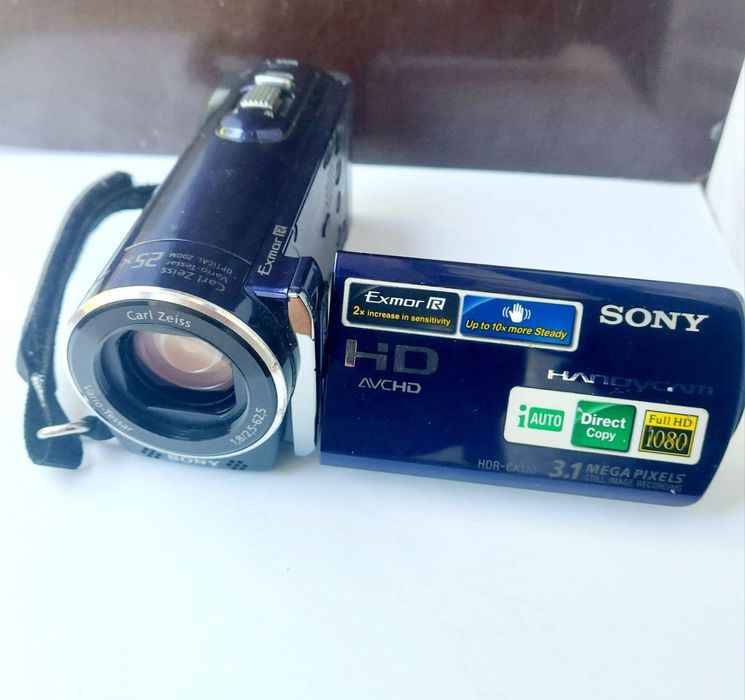 Камера Sony HDR-CX110E