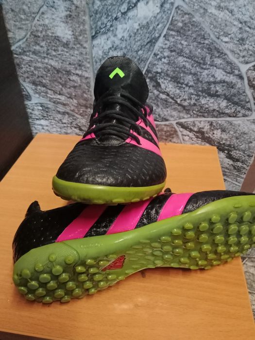 Buty damskie adidas rozmiar 36i pól.
