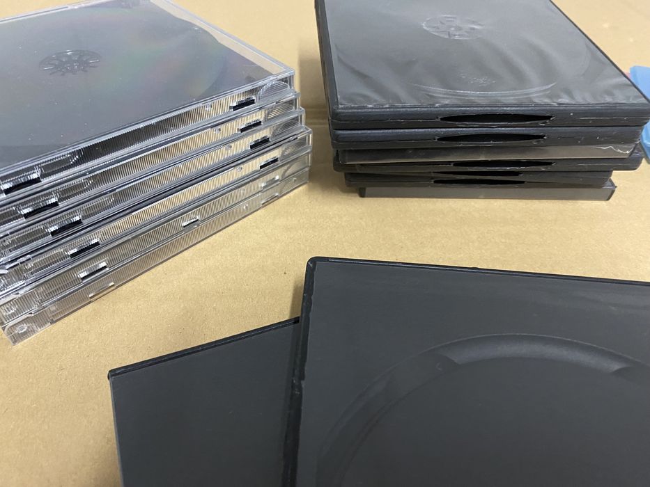 CDs, DVDs, and boxes64584477505410123