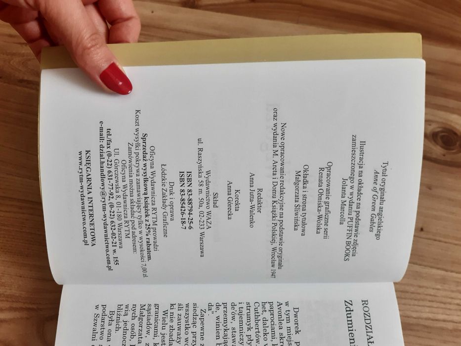 L. M. Montgomery "Ania z Zielonego Wzgórza" książka piękne wydanie