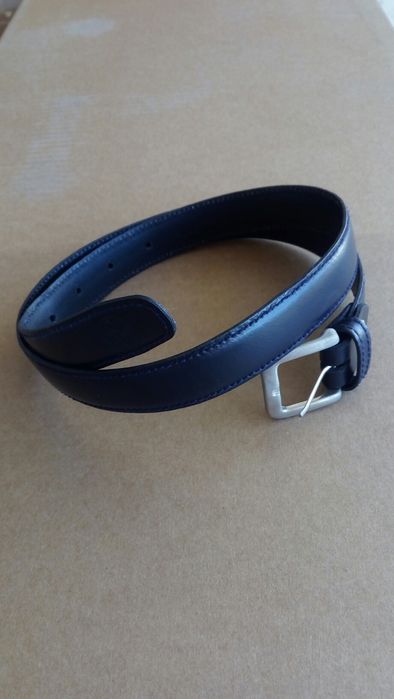 Cinto em pele 70 cm menino azul escuro como novo