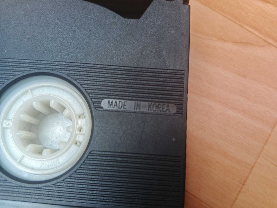 Продам відеокасету VHS