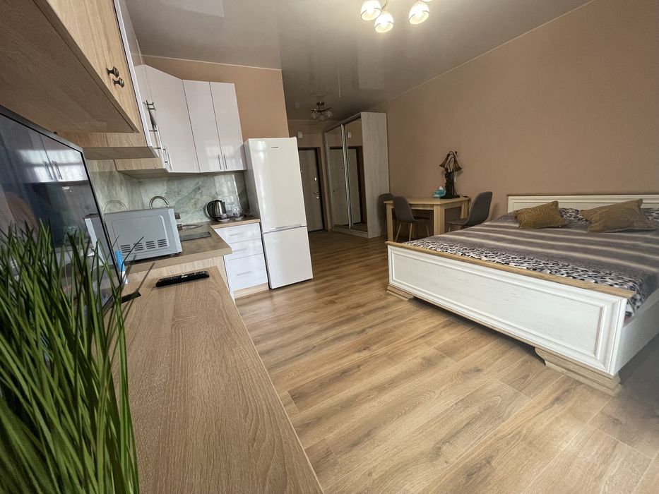 Подобову 1кім. квартира, люкс, в новобудові біля ж.д вокзалу