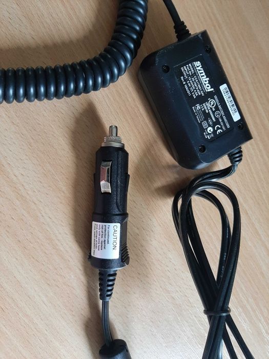 Ładowarka samochodowa. Model CCA17W01-54V