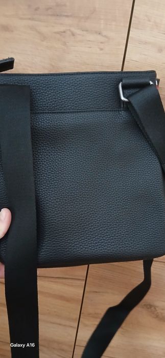 Saszetka męska na ramię Tommy Hilfiger