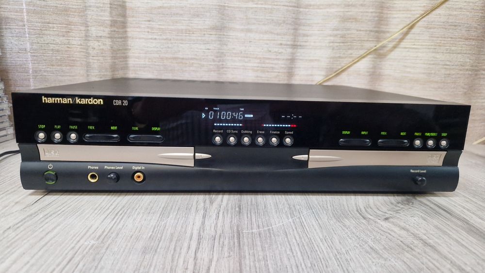 CD рекордер Harman Kardon CDR-20